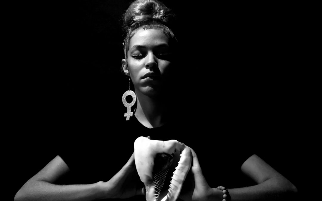 Ensaio: Coletivo Revelar.si e a insubmissão de corpos femininos através da fotografia