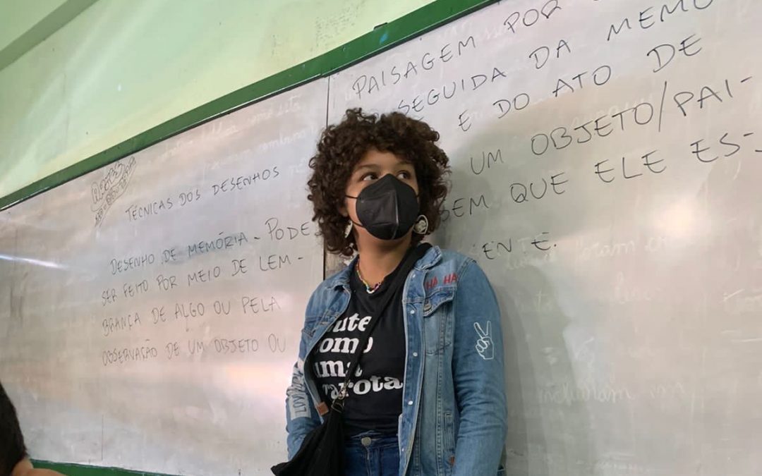 Como é ser uma adolescente crescendo num Brasil que encolhe